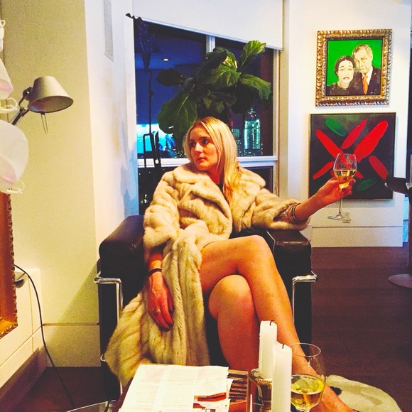 Meet your Posher, Kirsten - Picture 1 of 1